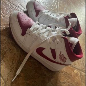 Women’s jordan 1’s